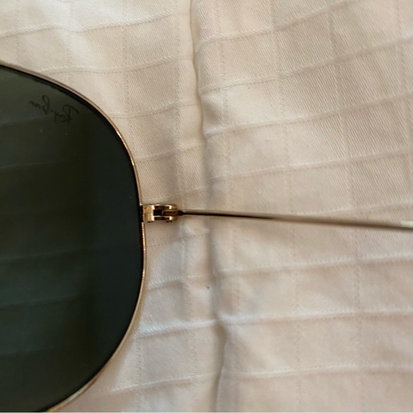 Ray-Ban Gold Aviator Sunglasses - Picture 6 of 14